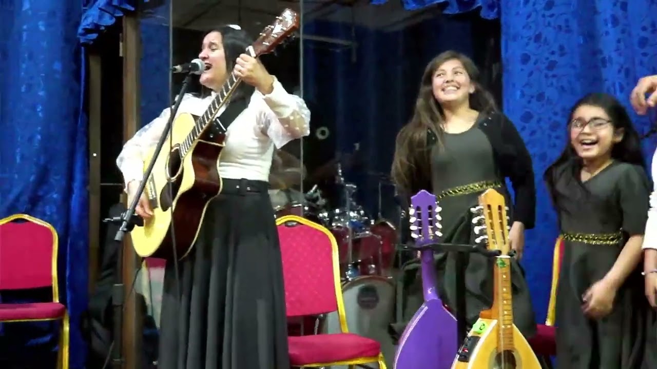 Medley Escapar  | Yo subire | pueblo para batallar  | hay victoria | un soldado | coro LALC