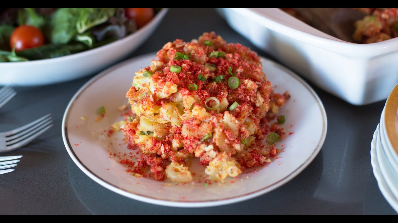 Flamin' Hot Cheetos Mac 'n' Cheese Recipe | Eat the Trend