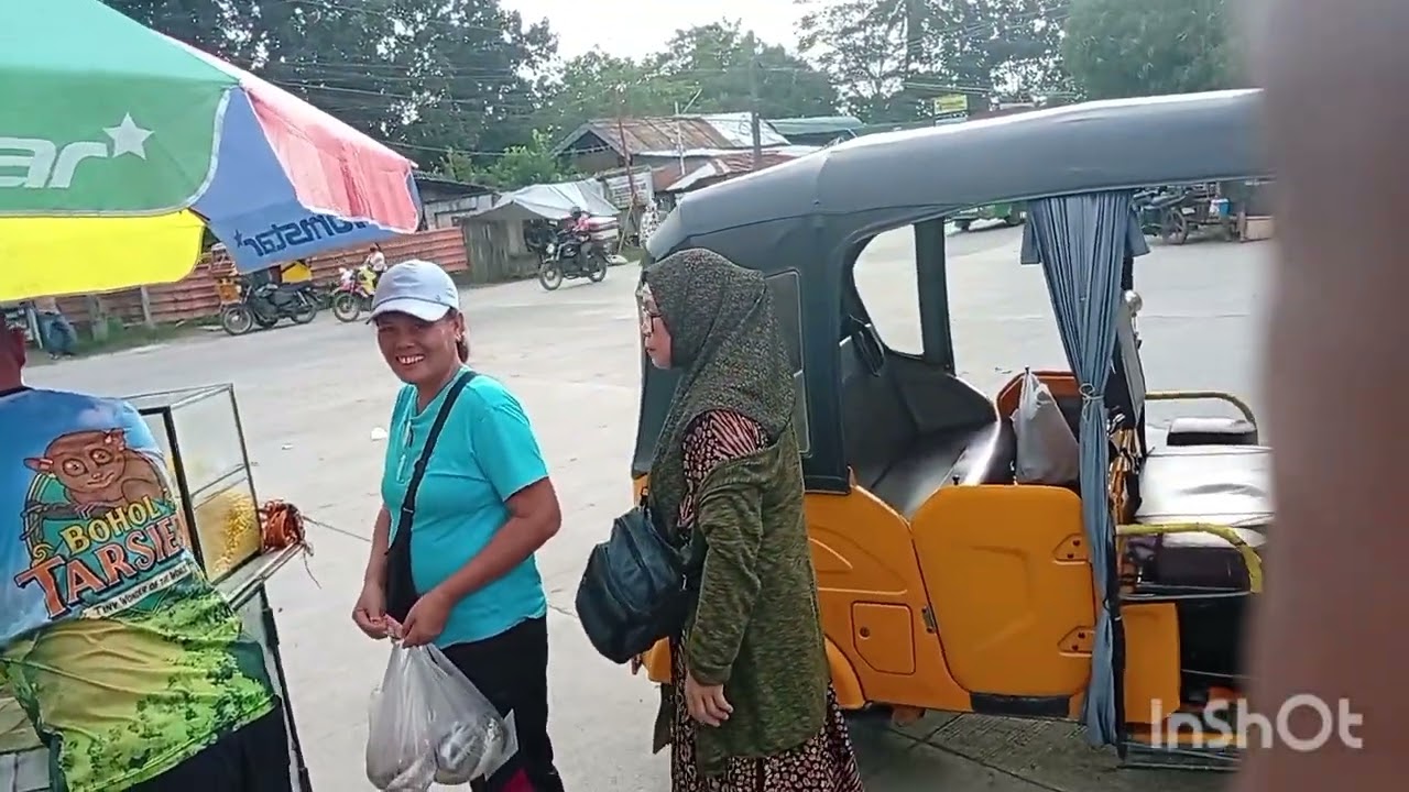 MAY BINILI SAGLIT SA BAYAN