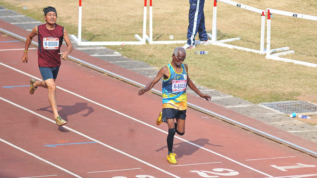80 years men 100m final running -2