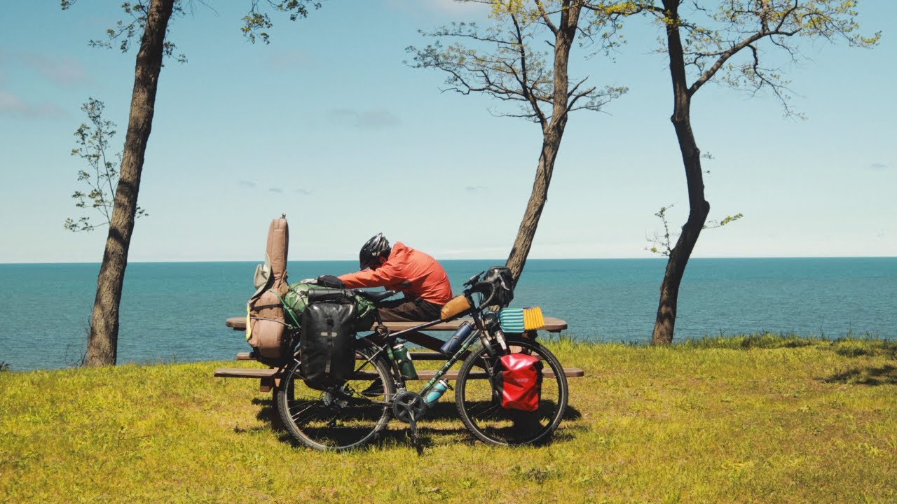 Bicycle Diaries — Ep. 02: I Met The Sign