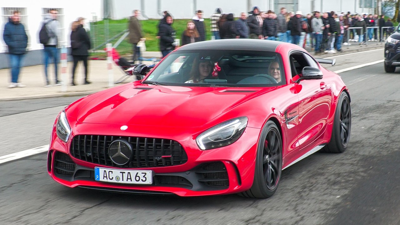 Mercedes AMG GTR RENNTECH - LOUD Revs and Accelerations!