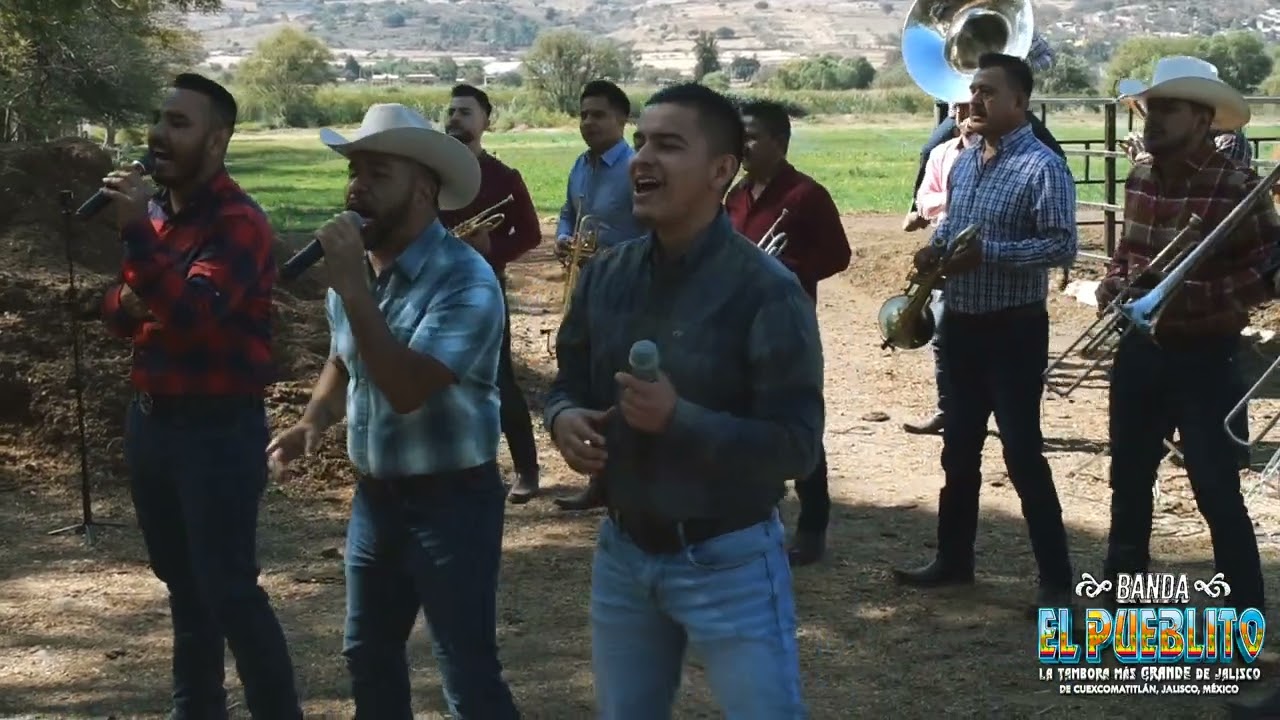 Banda El Pueblito - Piensa Morena (Video Oficial)