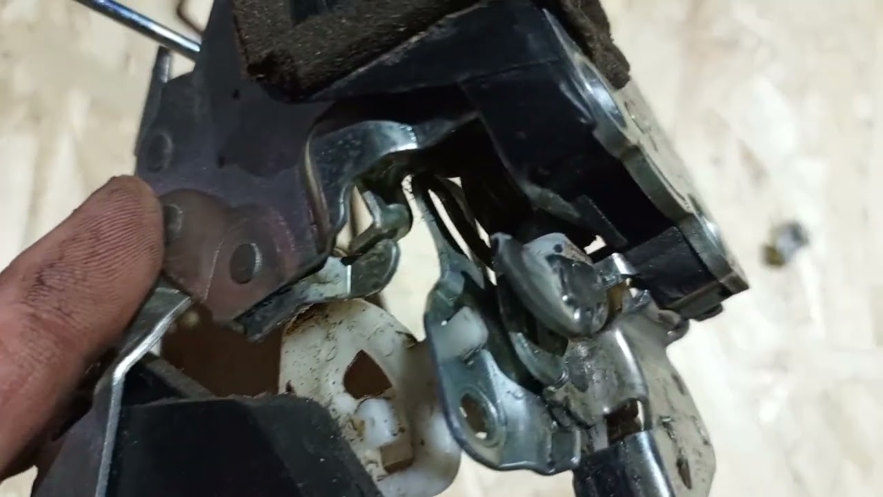 Если не открываются двери Лифан х60