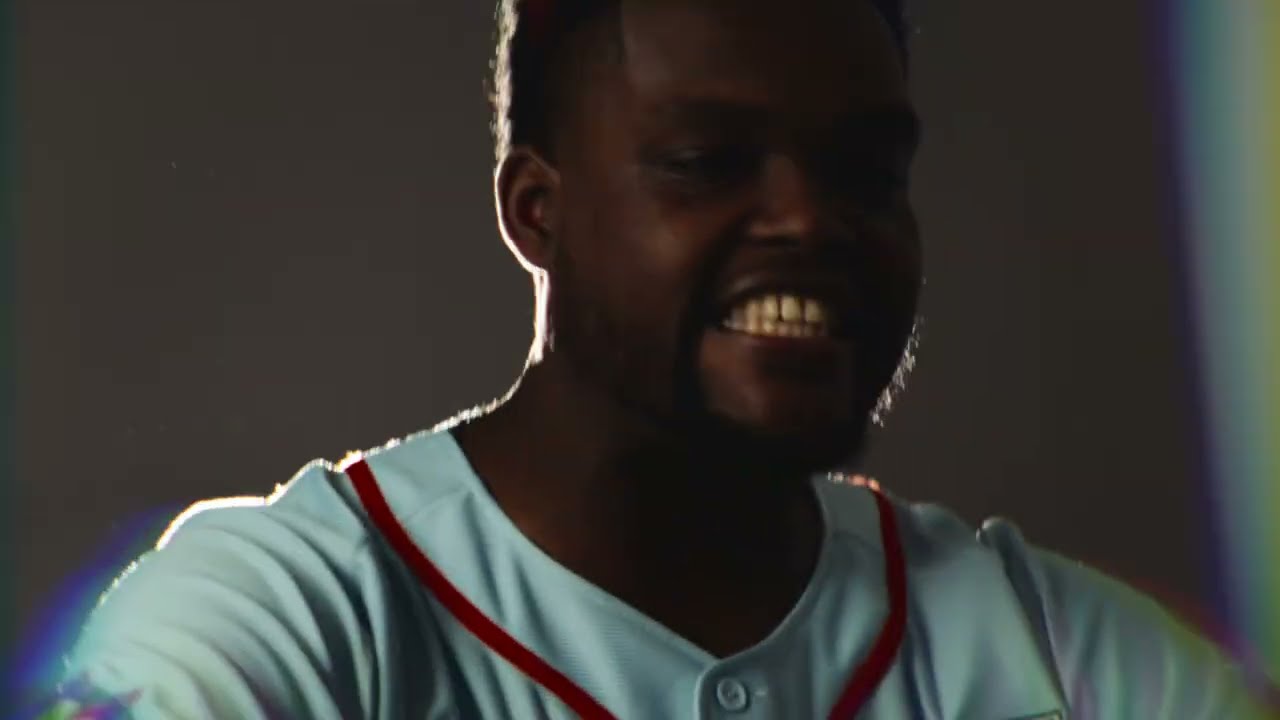 Retro Champ &ndash; &ldquo;No Regrets&rdquo; (Official Music Video)