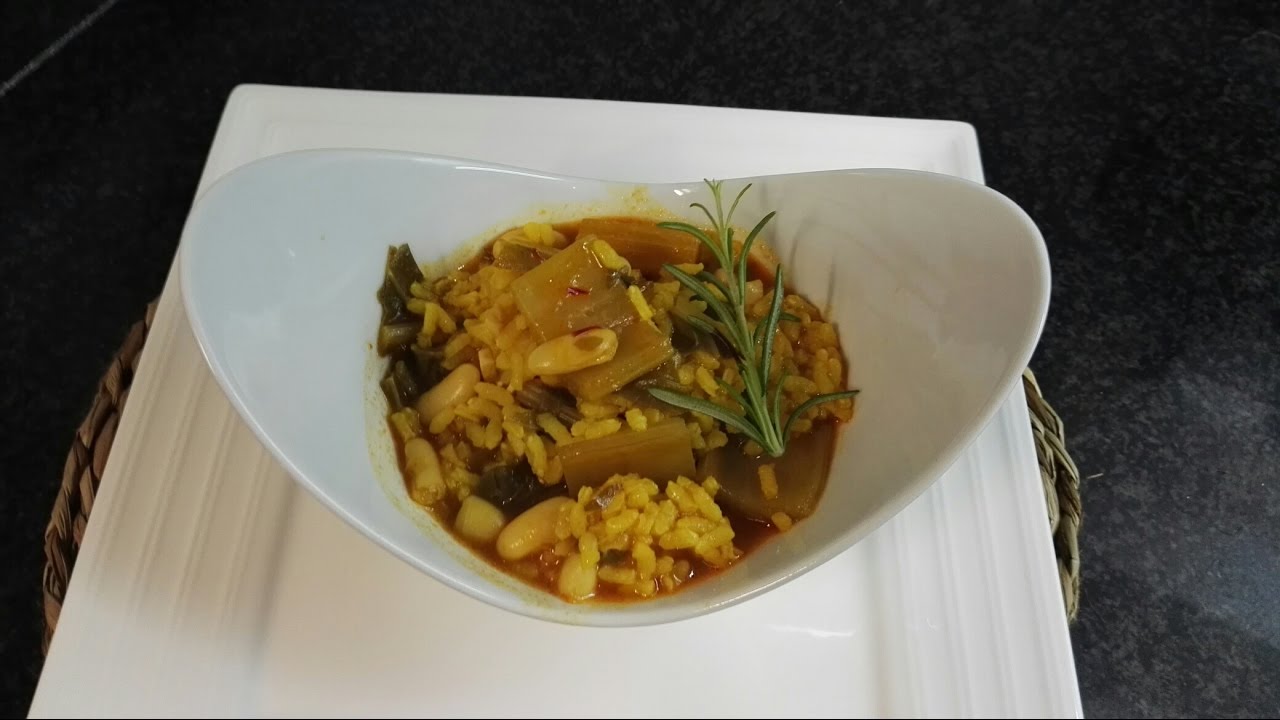 Arroz con acelgas y cardos, meloso o caldoso.