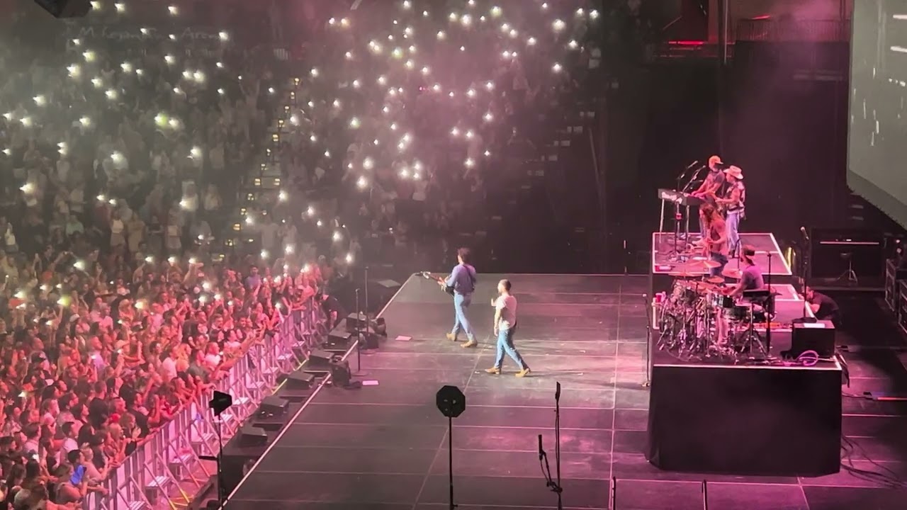speechless dan and shay Live 2024