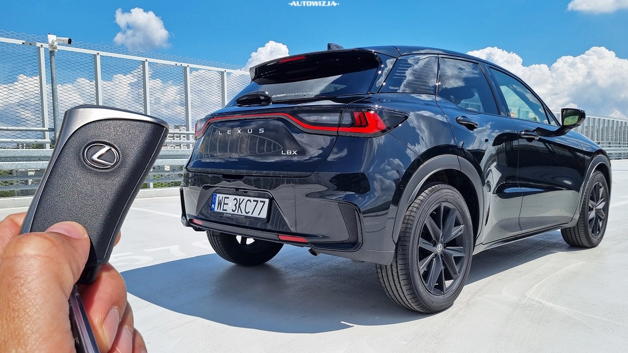 Lexus LBX to Premium Toyota Yaris Cross? TEST Lexus LBX 1.5 HEV FWD