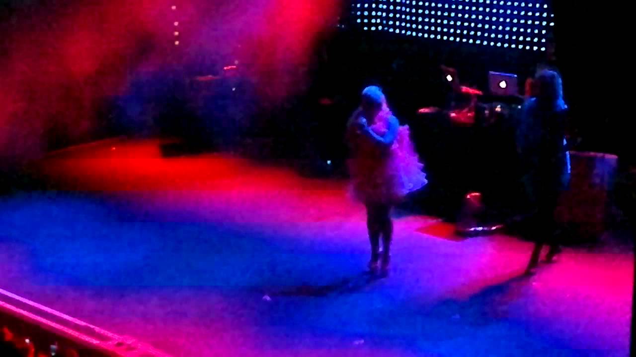 Johanna ja Julia Tukiainen @ The Circus Helsinki 29.10.2011 OSA 3