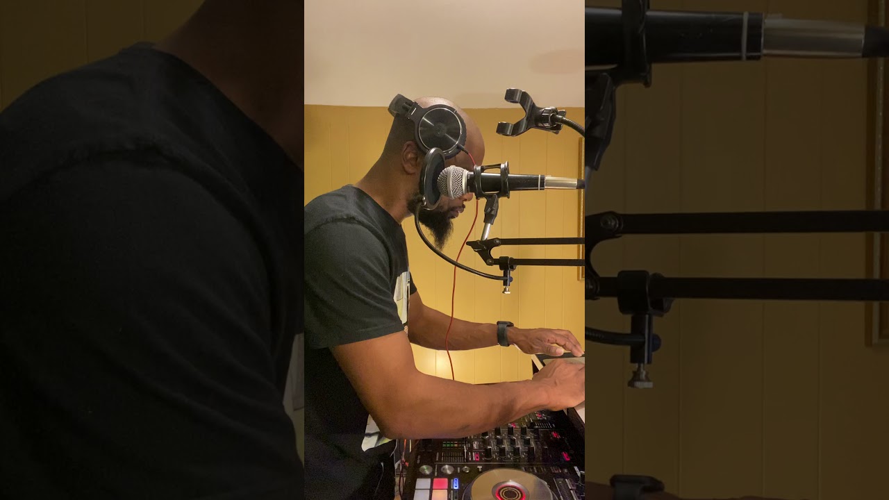 DJ YOUNG FRESH PRESENTS: Stuck in the HOUSE Vol 2