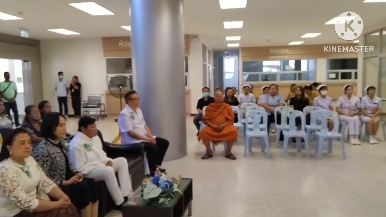 พิธีมอบรถพยาบาลพร้อมอุปกรณ์ช่วยชีวิตขั้นสูง ให้กับโรงพยาบาลบางปะกง #รถตู้vip #ฝากกดติดตามด้วยนะครับ 