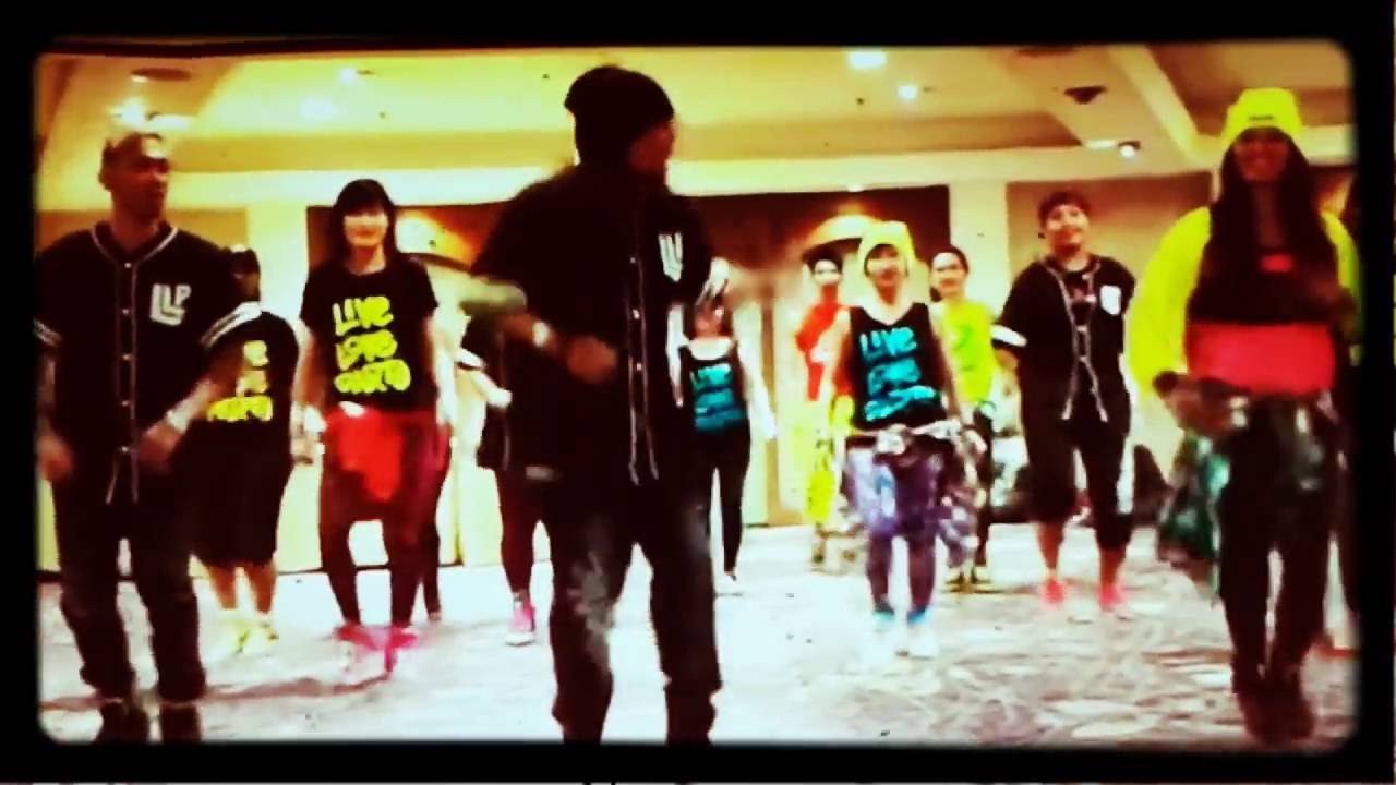 La era del moombahton zumba♥♡ with ZES prince paltu-ob live love party