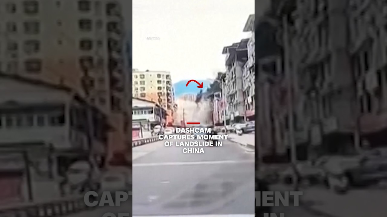 Dashcam captures moment of deadly landslide in China
