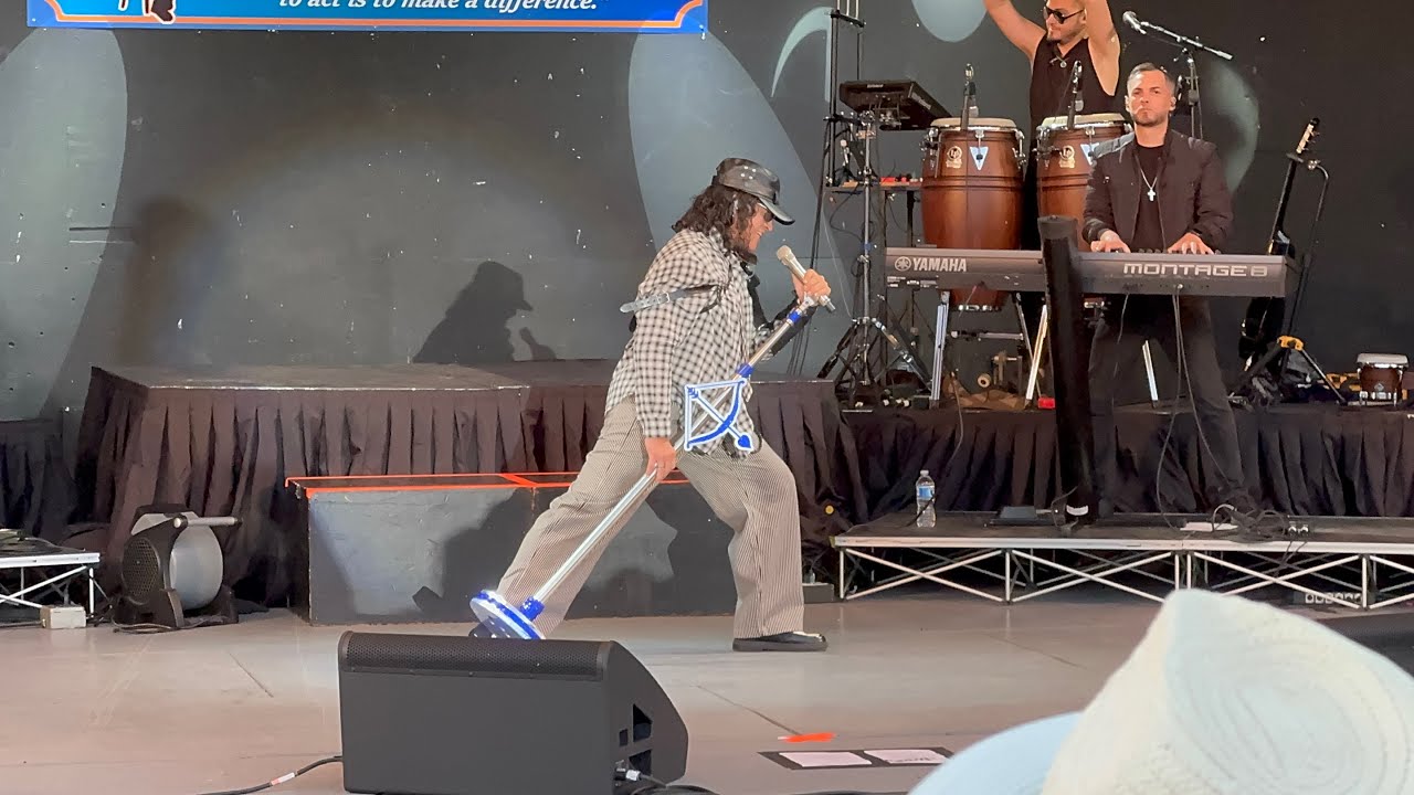 “PINTAME” en Vivo 2025  :  ELVIS CRESPO  ~  ‘Pintada En Mi Corozon de La NINA MAS BONITA ‘