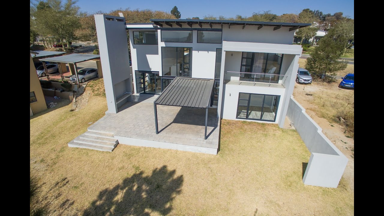 New Luxurious Modern Home in Valderrama  Jackal Creek Golf Estate CV068858