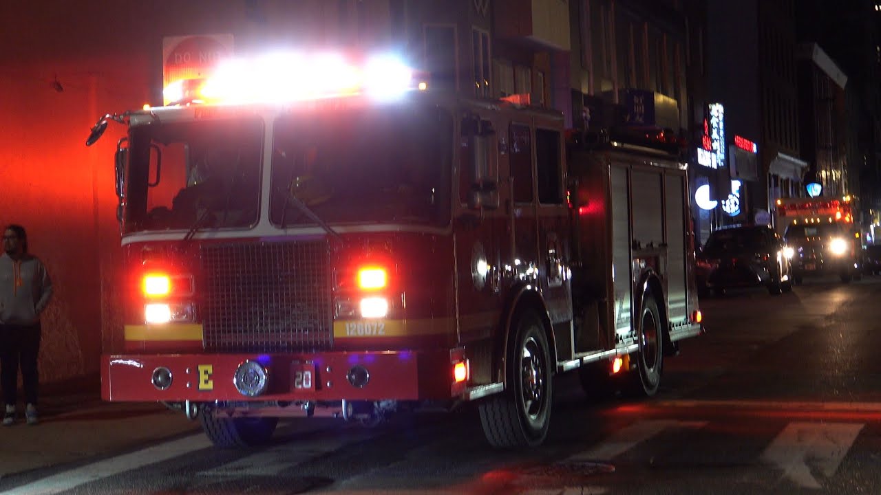 Philadelphia Fire Department Engine 20 Responding 