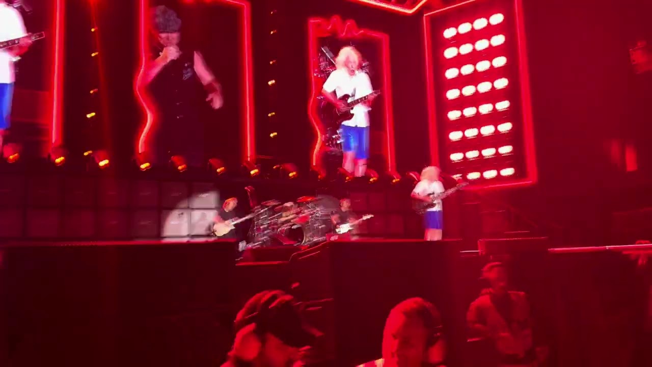 ACDC Edinburgh 2025 Hell Ain’t A Bad Place To Be
