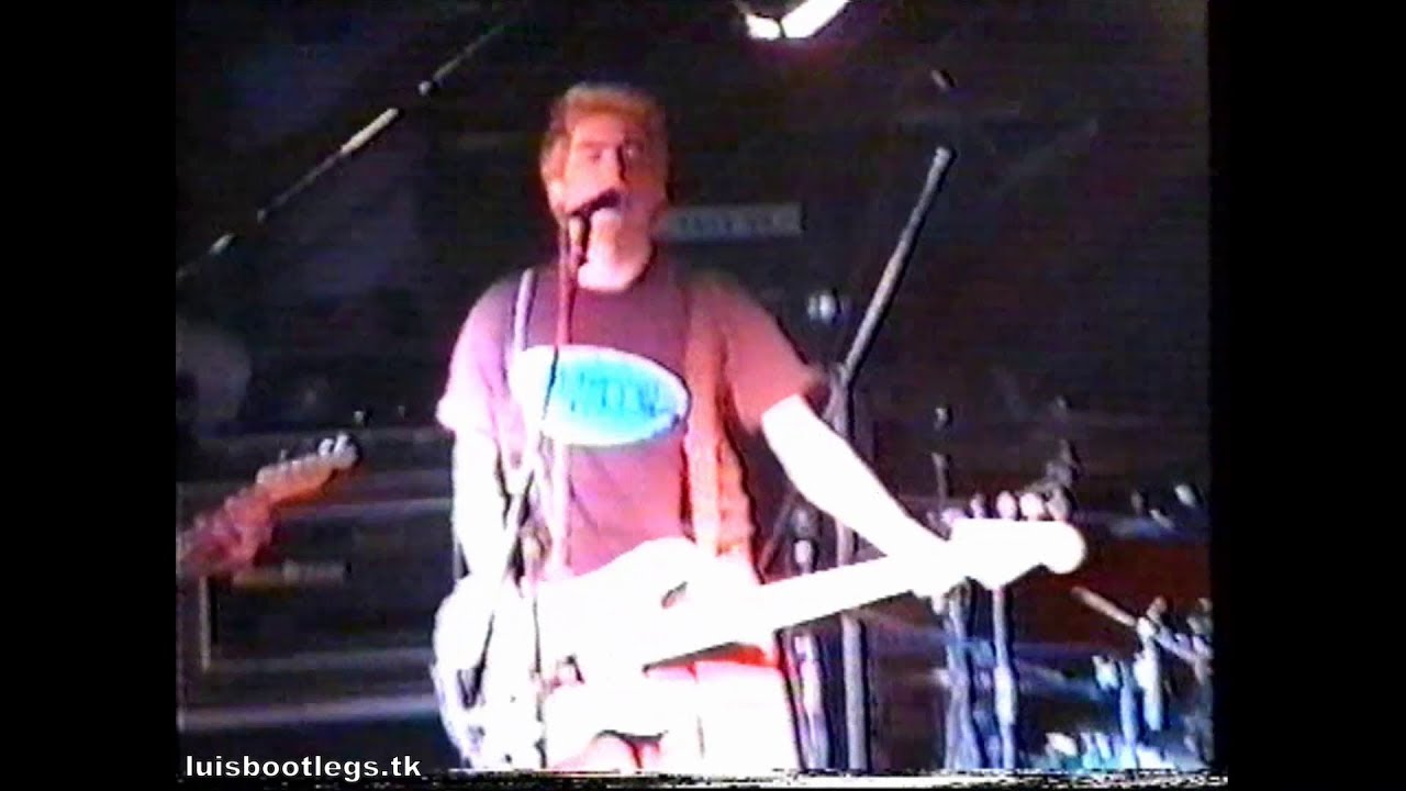 20 NOFX - She's Gone (1st camera) 1993-06-23 Avilés, Spain - Quattro rare