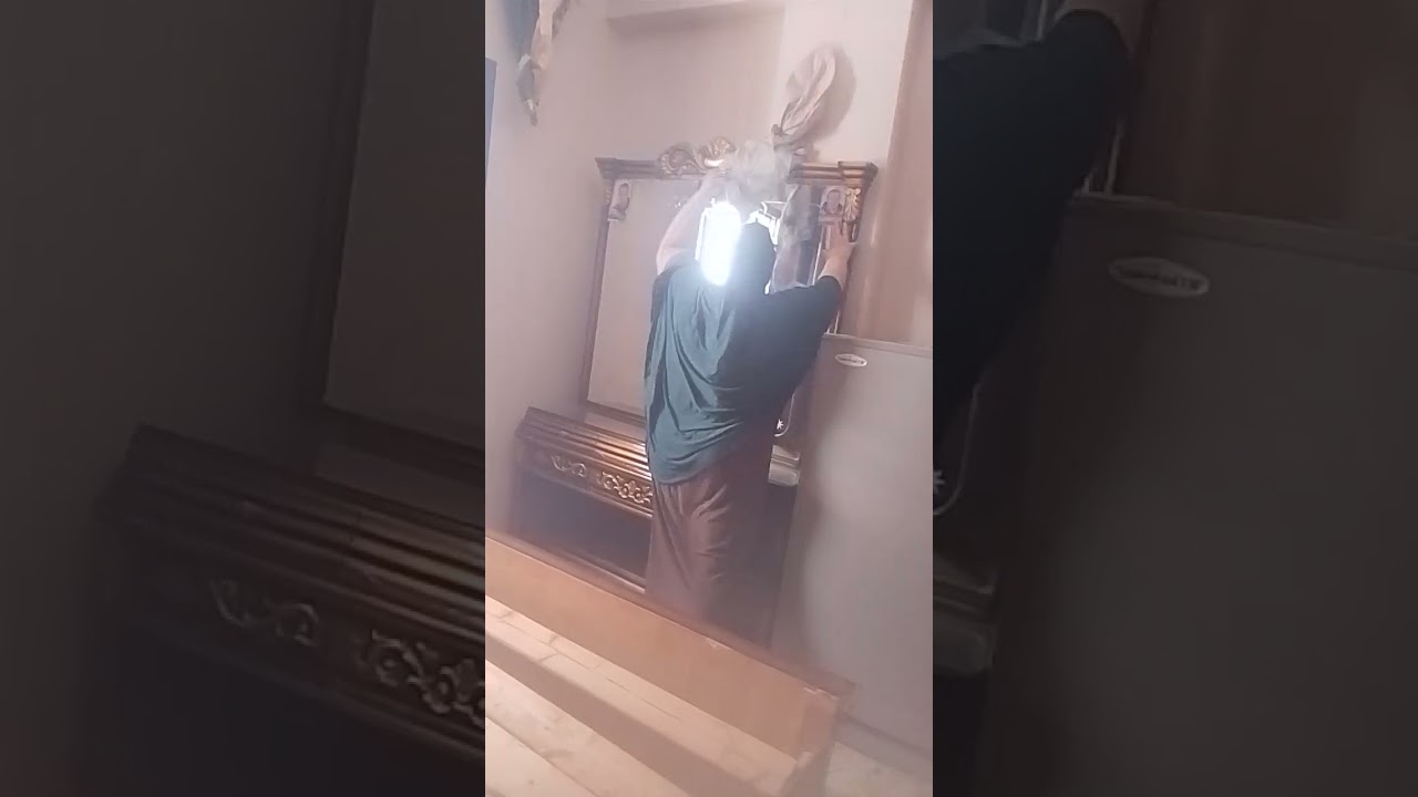شويه وكنت حقعد ف دولاب اعمل ايه بقي