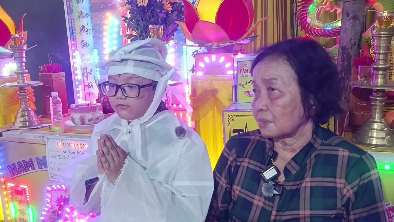 Bí kịch gia đình ngày 28 Tết con trai thác cổ ra đi cùng sợi dây 
