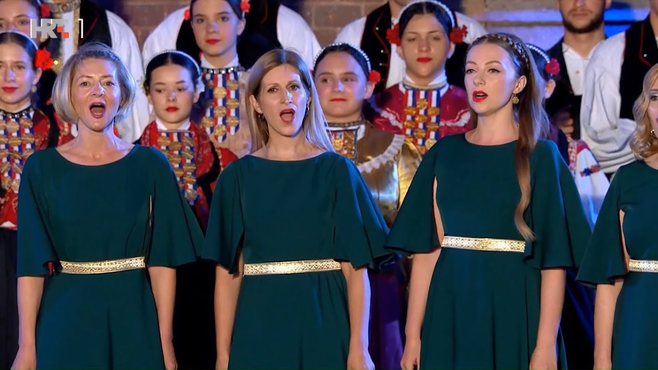 58. Đakovački vezovi svečano otvorenje himna RH