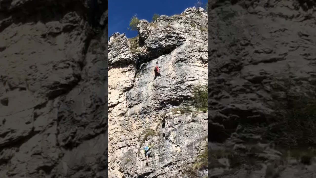 Monte due mani , Torrione della discordia