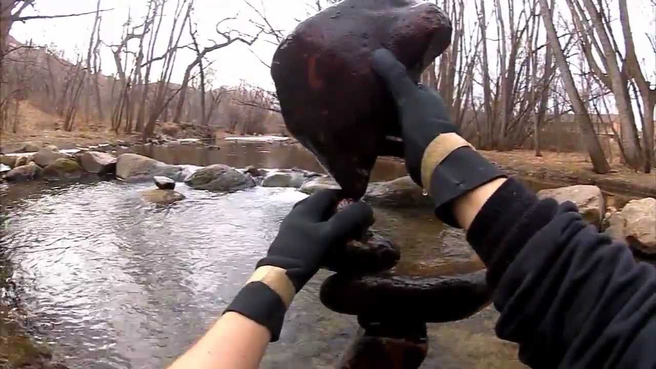 Michael Grab (Gravity Glue) - Stone Balance Demonstration.mp4