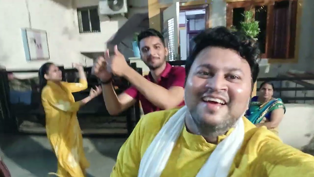 Playing Navratri in my society #garba #suratgarba #navratri