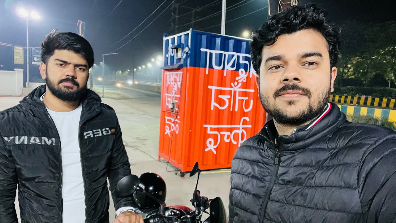 Noida Ki Night Life 💀| Khana Peena
