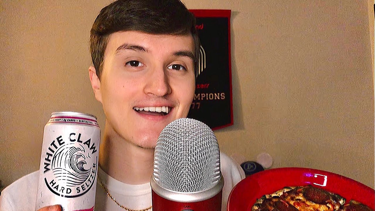 ASMR Pizza & Drink with me 🍺🍕 (Mukbang)