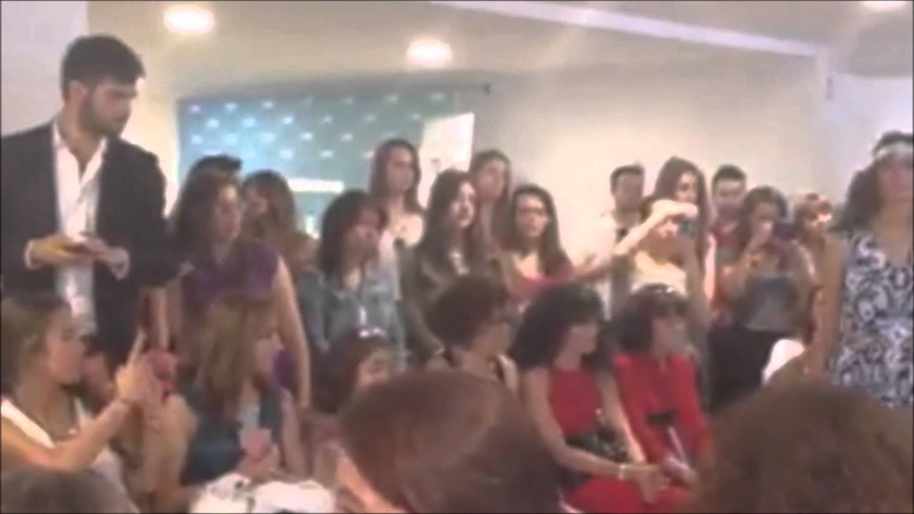 DESFILE TULLE ROUGE By Arantxa Ca&ntilde;adas