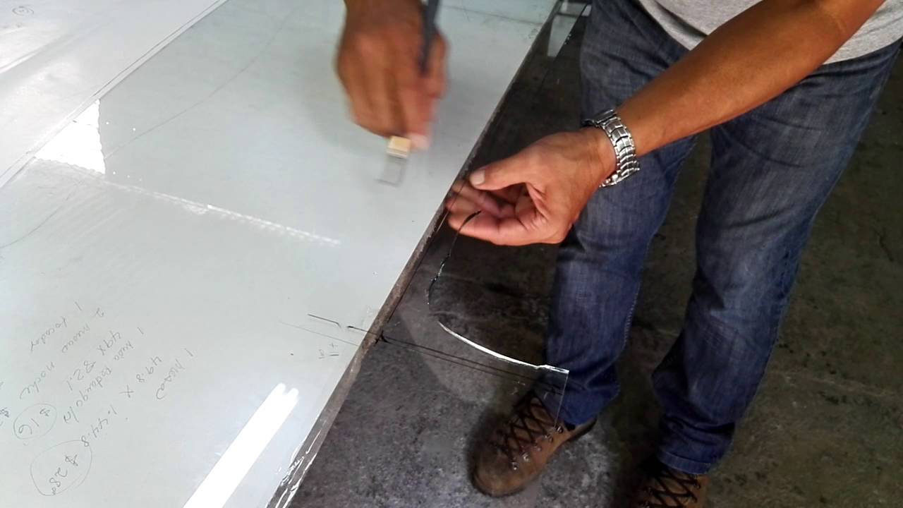 Como se hace corte especial de vidrio , saque en C  de 5mm