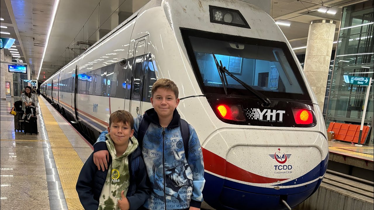 İstanbul - Ankara YHT ile yolculuk / 255 km hızla giden tren