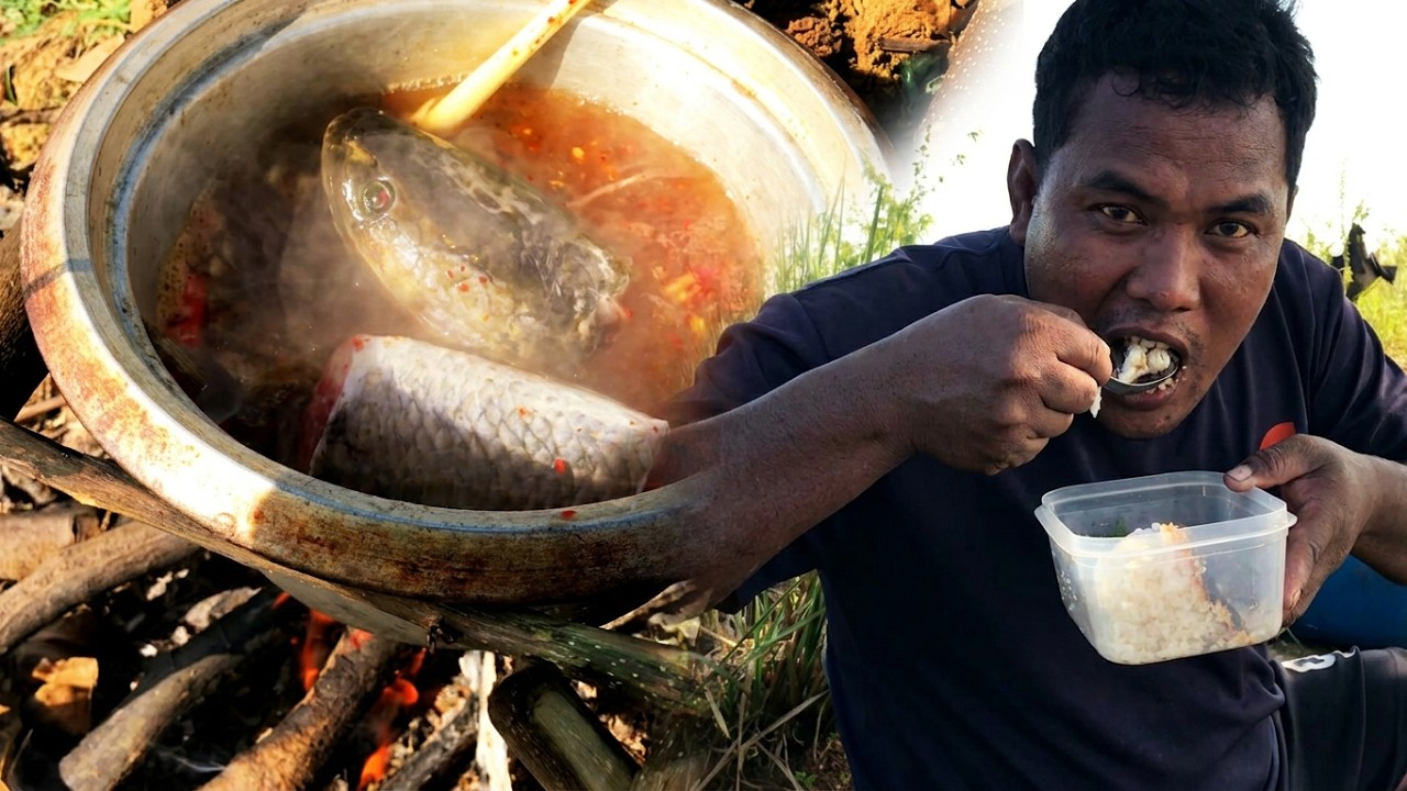 Cooking Fresh Fish For Lunch Time