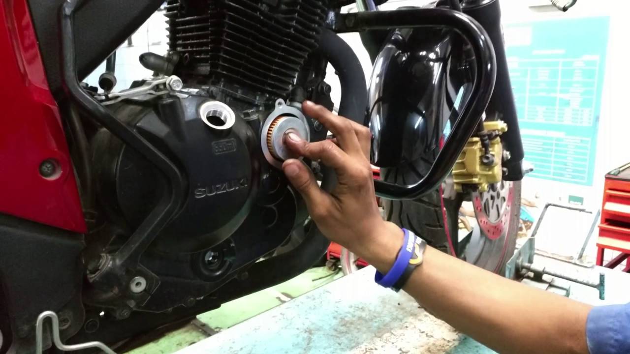 How to change Suzuki Gixxer 155 Engine Oil and Filter