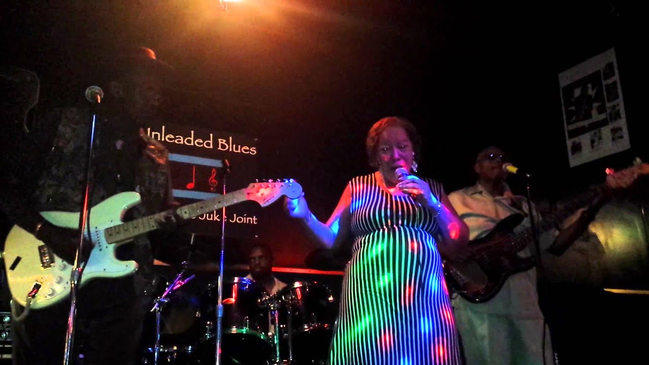 Ms. Claudette Miller♥At Lee's Unleaded Blues
