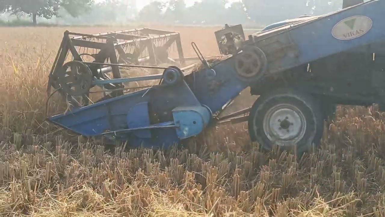 Mini combine #automobile #farming #youtube #comedy #machine #vlog #trending #travel #funny #tractor 