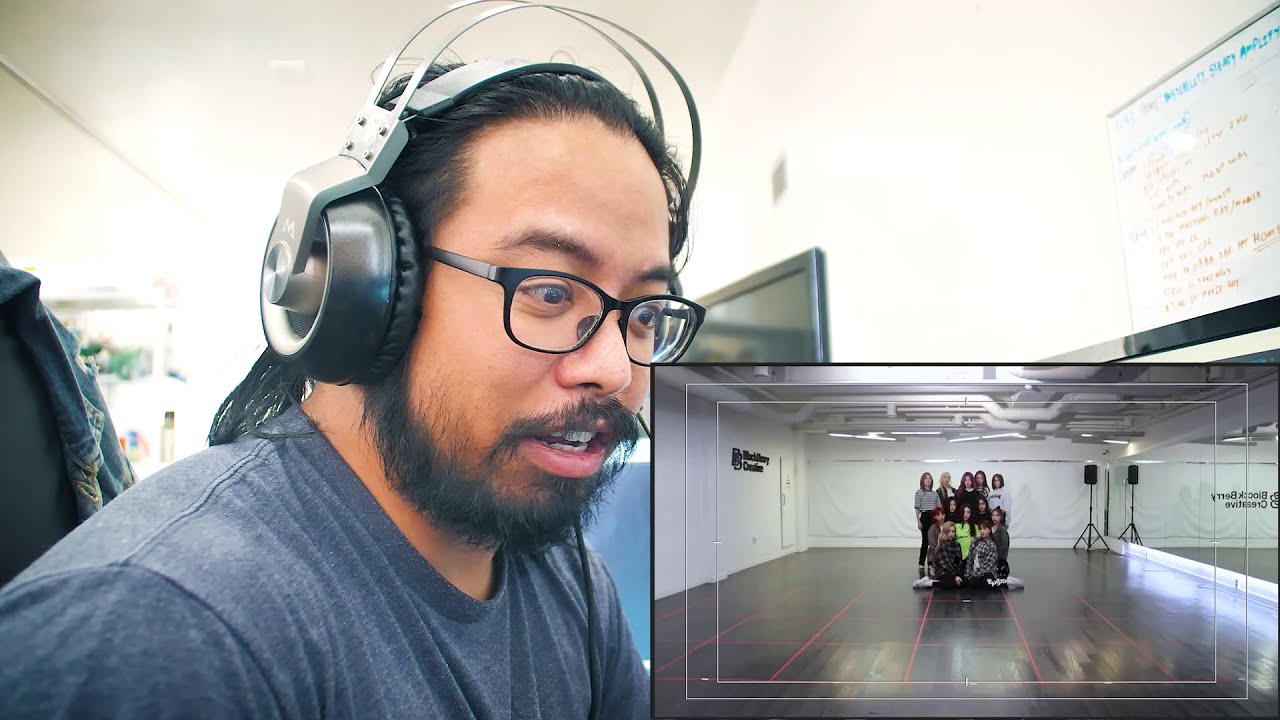 Reacting To Loona 