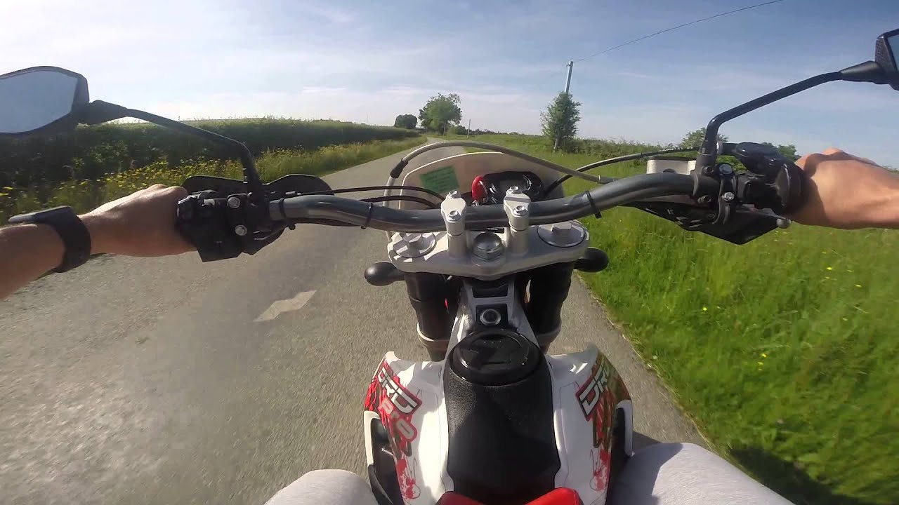 Test //  Derbi DRD PRO 2010    SM   Conti CHR
