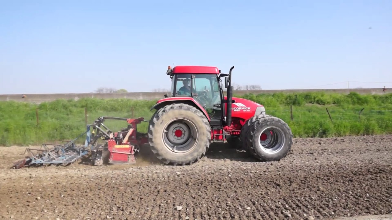 McCormick Mc115 gemellato con erpice rotante Feraboli Top 300/46