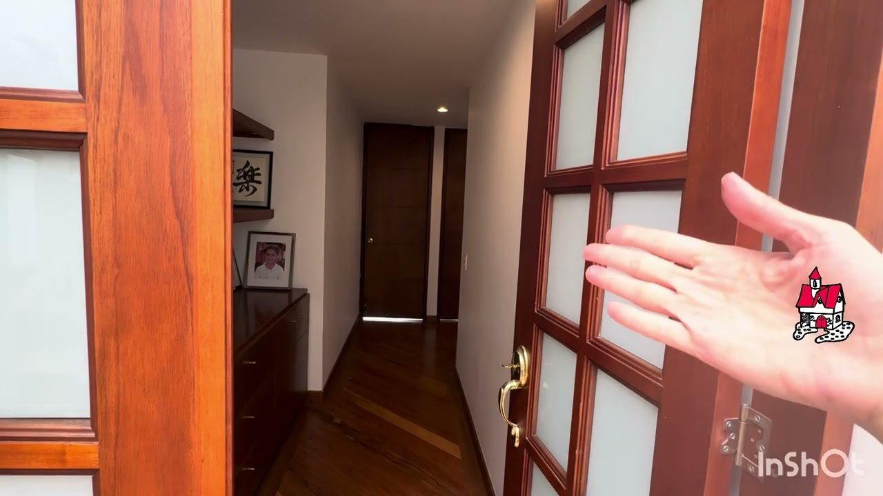 Se vende apartamento duplex EXTERIOR con vista a los cerros orientales de 187m2 en Santa Paula