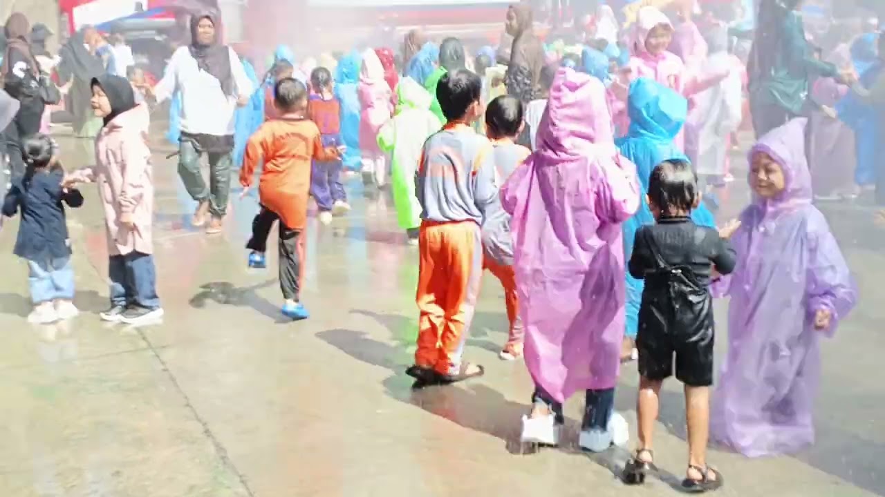 Kegiatan tk adek zaza ke damkar part 02