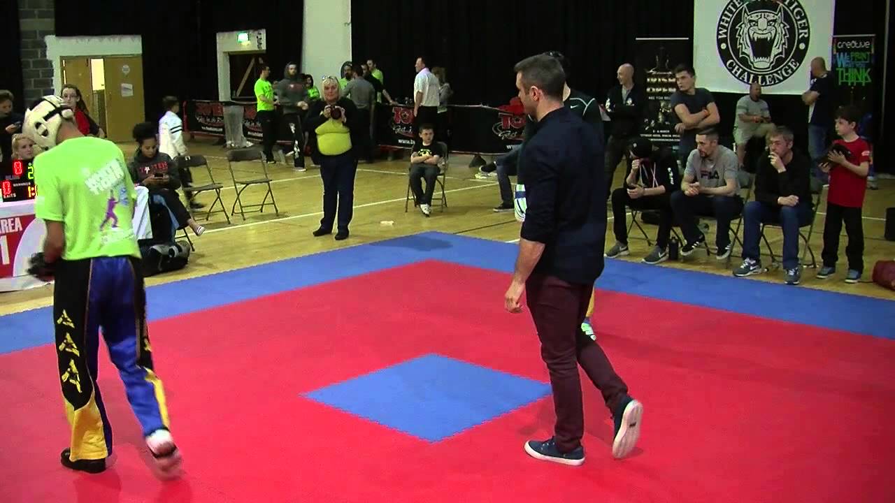 Dereece Williams v Andy Brett White Tiger Challenge 2015