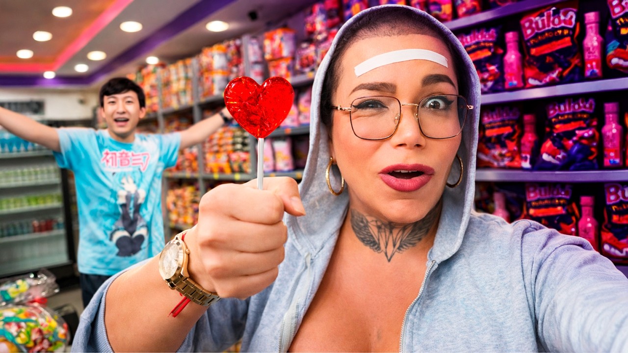 PAOLITA SUAREZ | VISITA UNA TIENDA COREANA 🤩🤣🍜 | MÁS PERDIDAS PLUS