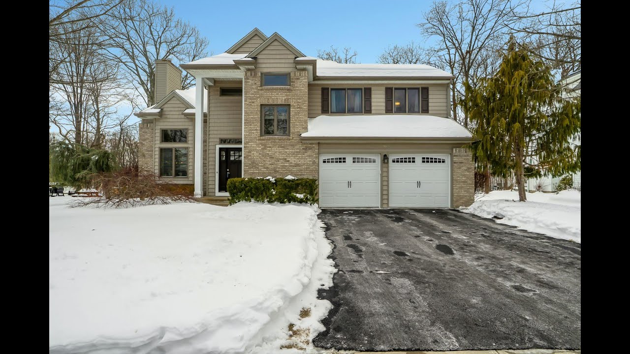 16 Tall Oaks Lane Budd Lake, NJ | ColdwellBankerHomes.com