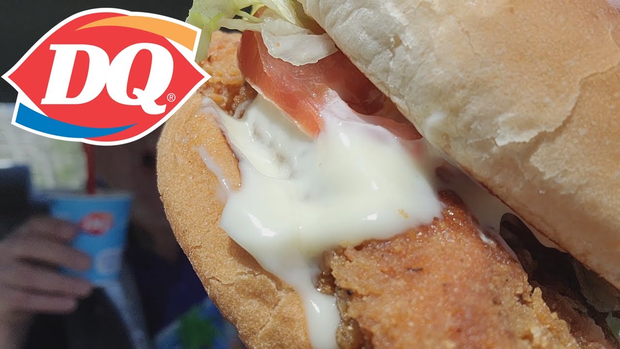 Review - DQ Crispy Chicken Sandwich and NEW Picnic Peach Cobbler Blizzard!