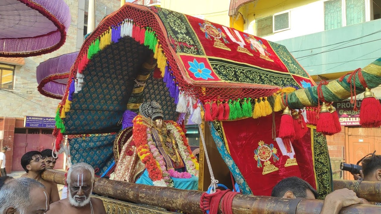Swamy Udayavar Utsavam Day - 3 - Morning - Swamy Udayavar Purapadu in Pallakku