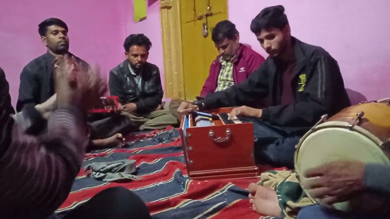 हनुमान जी के मंदिर पर हुए शानदार भजन जय श्री राम जय बागेश्वर धाम🙏🙏