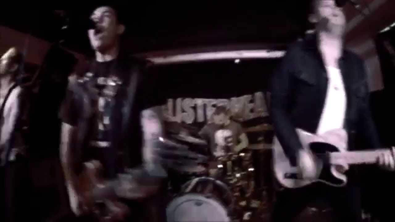 Blisterhead - Tumbling Down