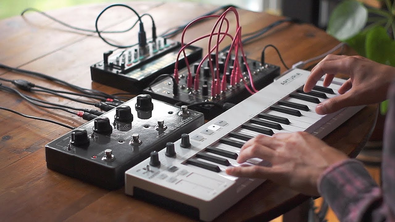 Random Jam #7 [spooky ambient w/ Volca FM, 0-Coast, Keystep & Ditto X4]